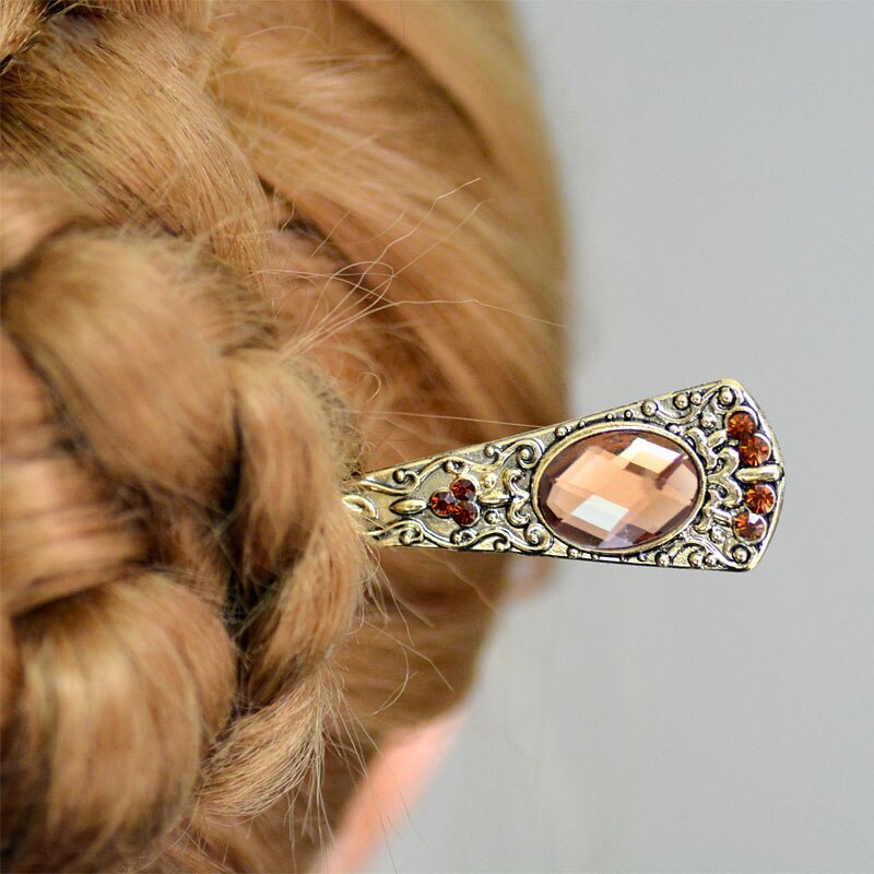 Metal and Crystal Hairpin